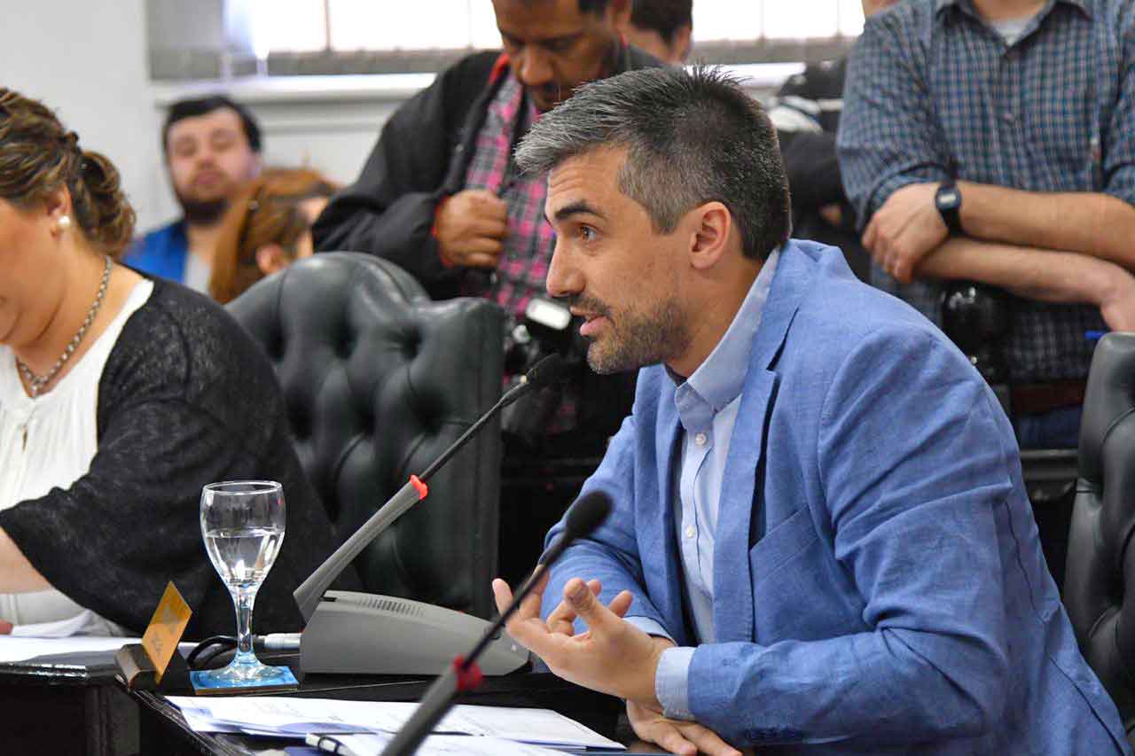 Photo of ELECCIONES 2019 Paulino Rossi: «Los vecinos quieren candidatos con definiciones claras»