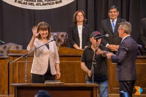 Photo of La Presidenta de la Cámara dio un discurso al pueblo de la Provincia