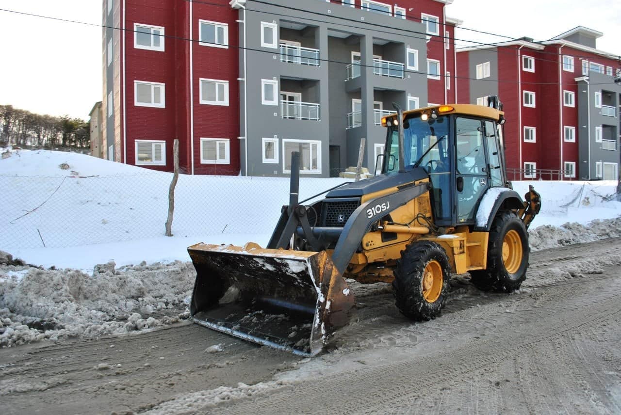 Photo of LA MUNICIPALIDAD DE USHUAIA SE PREPARA PARA EL PRÓXIMO INVIERNO