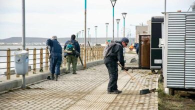 Photo of MAREAS EXTRAORDINARIAS: EL MUNICIPIO REALIZA TRABAJOS DE LIMPIEZA