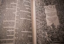 Photo of La Biblia: el variopinto mercado del libro más leído del mundo (que ahora vende Donald Trump)