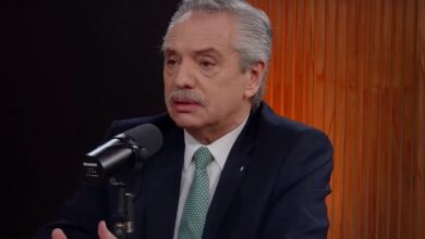 Photo of Alberto Fernández revivió la “fiesta de Olivos” y defendió a Pedro Sánchez: “Es el gran líder progresista de Europa”