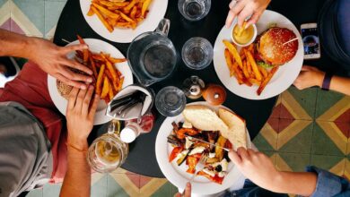 Photo of Cambio de hábito en EE.UU.: cada vez más gente pide las sobras en los restaurantes para llevarlas a sus casas