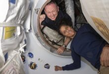 Photo of El mal momento de los astronautas atrapados en la EEI: ¿por qué no han podido regresar a la Tierra?