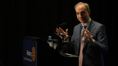 Photo of El secretario de Educación criticó a las universidades por el manejo de los fondos: “Con lo que hay, podríamos aumentar 10% a los docentes”