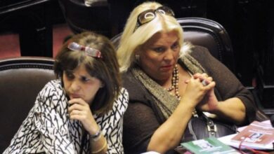 Photo of Fuerte cruce entre Patricia Bullrich y Elisa Carrió: «Se movieron por el vil metal»