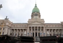 Photo of Fuerte operativo de seguridad en el Congreso por las protestas contra el veto del gobierno de Javier Milei