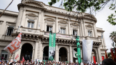 Photo of Nueva movilización de los trabajadores del Hospital Bonaparte «en defensa de la salud mental»