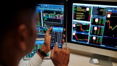 Photo of Wall Street abre en rojo presionado por el mejor rendimiento de los bonos y el repunte del petróleo