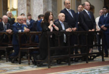 Photo of Frente a Villarruel, el obispo Ojea reconoció el “inmenso valor de la diplomacia”