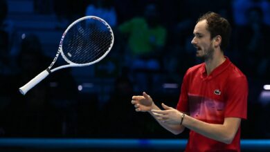 Photo of Daniil Medvedev perdió la cabeza: el particular show del ruso en el ATP Tour Finals