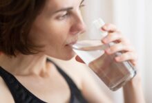 Photo of ¿Cuánta agua es demasiada?: los riesgos de la deshidratación y la sobrehidratación