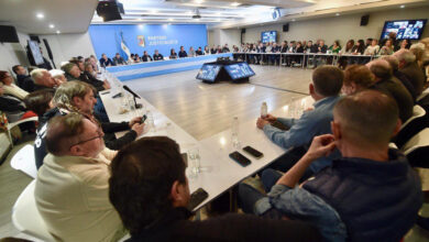 Photo of El peronismo se reordena en defensa de Cristina