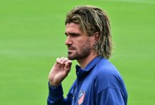 Photo of La Labubu de De Paul: el futbolista se subió a la tendencia y causó furor con su muñeco personalizado