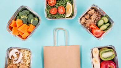 Photo of Juntan alimentos que sobran de supermercados y locales gastronómicos para venderlos más baratos: la aplicación que llega a la Argentina