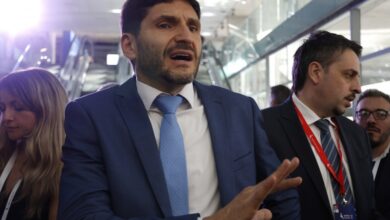 Photo of Pullaro pide ser querellante contra el laboratorio implicado por las muertes con el fentanilo contaminado​Pullaro pide ser querellante contra el laboratorio implicado por las muertes con el fentanilo contaminado 