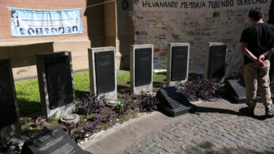 Photo of Veinte años de la identificación de los cuerpos de la Santa Cruz