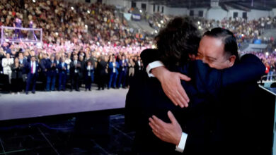 Photo of La justicia de Chaco puso la lupa sobre el «milagro» de los dólares del pastor amigo de Milei