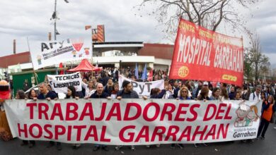 Photo of Paro y abrazo simbólico en el Garrahan