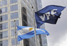 Photo of La jueza Loretta Preska rechazó el pedido de Argentina en el caso YPF 