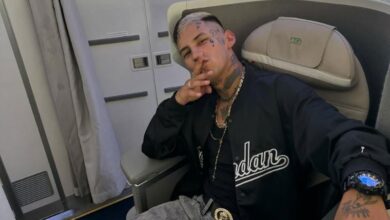 Photo of ¿Se copió de Charly García? El video del momento en que L-Gante saltó desde un balcón a la pileta de un hotel