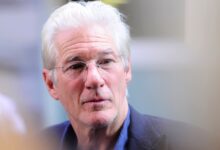 Photo of La hija de Paul Simon le declaró la guerra a Richard Gere: “Ojalá los cuerpos de mis mascotas muertas te persigan”