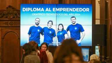 Photo of Tres científicos y un filósofo crearon una startup que usa IA para acelerar el descubrimiento de nuevos medicamentos