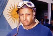 Photo of A 69 años del retiro de Juan Manuel Fangio: la hazaña que lo llevó a levantar su quinto título en la Fórmula 1
