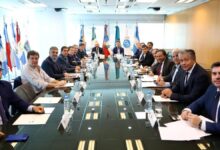 Photo of Gobernadores en pie de guerra: de la furia por el recorte de fondos al desafío electoral de Javier Milei