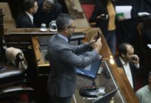 Photo of El gobierno no pudo frenar el quórum en Diputados, pero logró que no se trate el veto a Bahía Blanca​El gobierno no pudo frenar el quórum en Diputados, pero logró que no se trate el veto a Bahía Blanca 