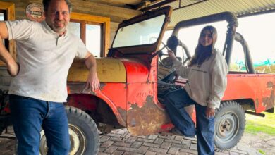Photo of Arreglaba autos con su padre y le transmitió a su hija la misma pasión: en dos semanas armó junto a ella un jeep IKA