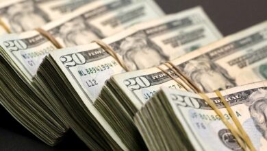 Photo of El dólar oficial registró su mayor retroceso diario en casi dos meses y en el Banco Nación cerró a $1.350