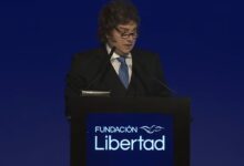 Photo of Javier Milei dijo que la inflación estaba cayendo pero la política “decidió jugar” tras la victoria de Adorni