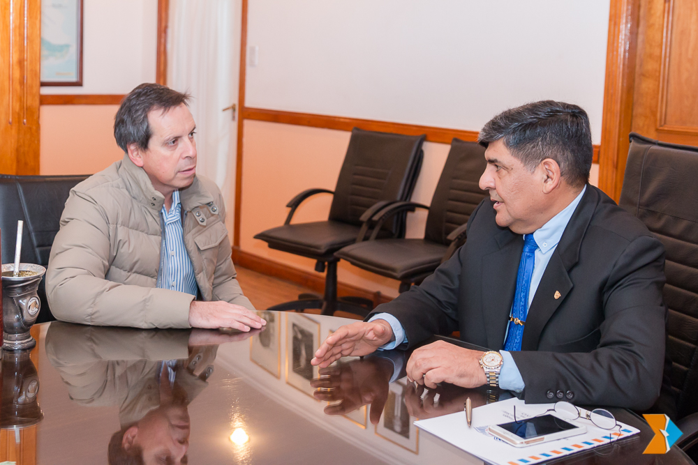 Photo of El Coro del Fin Del Mundo visitó la Legislatura