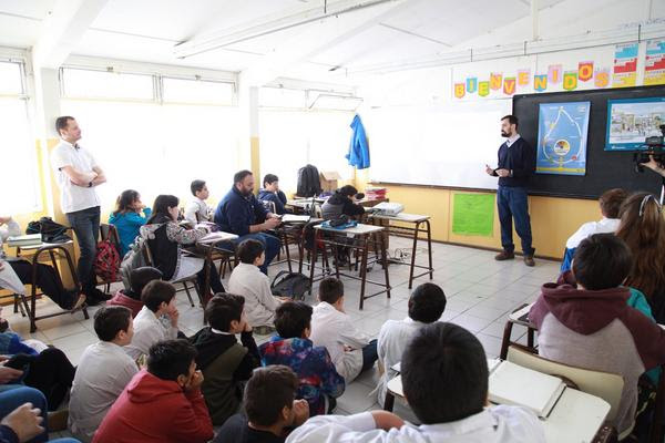 Photo of GOBIERNO Y CAMUZZI CAPACITAN EN LAS ESCUELAS SOBRE USO RESPONSABLE DEL GAS