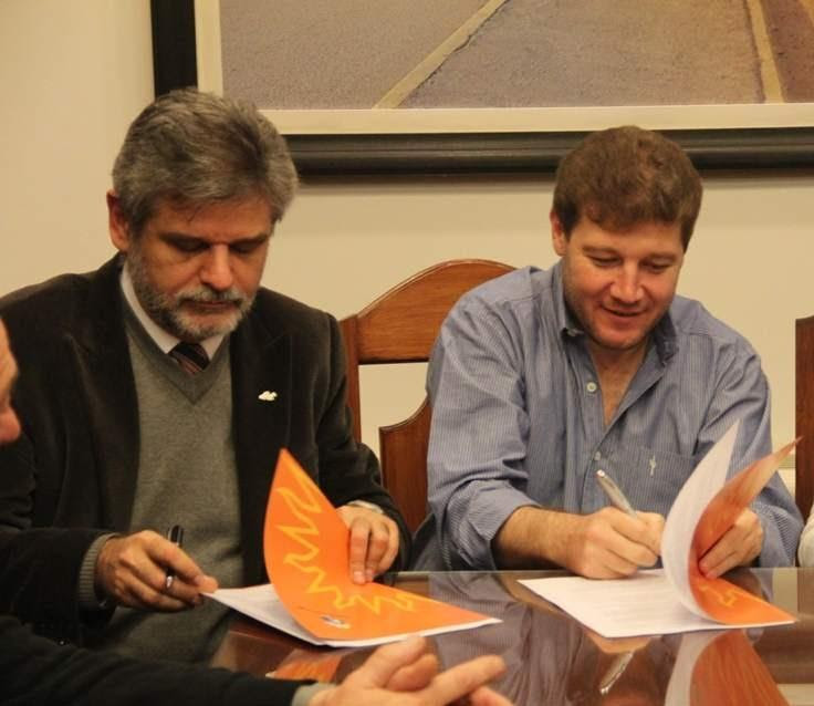 Photo of GOBERNADOR MELELLA RESALTÓ LA DECISIÓN DE ALBERTO FERNÁNDEZ DE REFLOTAR LA SECRETARÍA DE MALVINAS Y REVISAR LOS ACUERDOS CON GRAN BRETAÑA