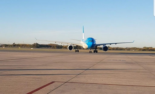 Photo of Regresó el primer vuelo que trajo 14 toneladas de insumos médicos desde Shangai