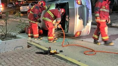 Photo of Otro vuelco en Ushuaia, esta vez fue un auto afectado a la Cooperativa de Remis