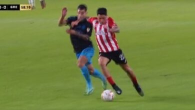 Photo of Video: el codazo de Enzo Pérez a un ex Boca y el gol anulado a Carrillo por milímetros
