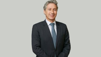 Photo of Historia de vida: el argentino que “nació dos veces” y fue elegido abogado internacional del año