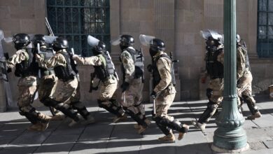 Photo of Qué se sabe del levantamiento militar en Bolivia y qué busca el jefe militar que lo lidera