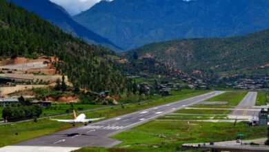 Photo of El aeropuerto en el que solo 50 pilotos en el mundo están autorizados para aterrizar: dónde queda y cómo es