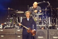 Photo of Ante un público que deliró con sus hits y con un particular saludo, Paul McCartney se presentó en Córdoba