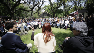 Photo of Cristina Kirchner visitó la Universidad Nacional de las Artes​Cristina Kirchner visitó la Universidad Nacional de las Artes 