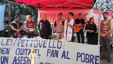 Photo of Pérez Esquivel y un reclamo ecuménico contra el hambre ante el ministerio de Pettovello