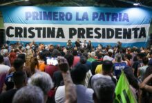 Photo of La campaña «mano a mano» que planea Cristina Kirchner para competir por el PJ