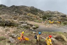 Photo of Más de 140 bomberos trabajan para rescatar a un grupo de adolescentes en el cerro Champaquí