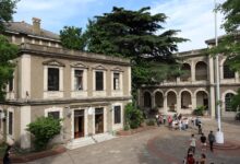 Photo of Cumple 100 años: la escuela porteña que cobija un patrimonio histórico, planos del Teatro Colón y cada año más alumnos