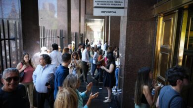 Photo of Más jubilaciones en la ex AFIP, los gremios van a la Justicia y ruidos en el cierre del blanqueo de efectivo