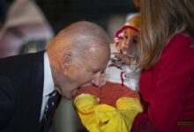 Photo of El llamativo festejo de Joe Biden por Halloween en la Casa Blanca